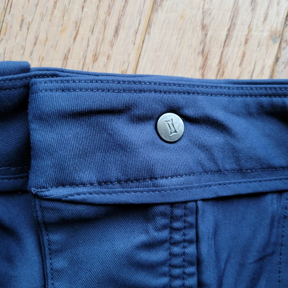 Kit and Ace Navigator Performance Shorts Dark Navy XS/S - Picture 9 of 16